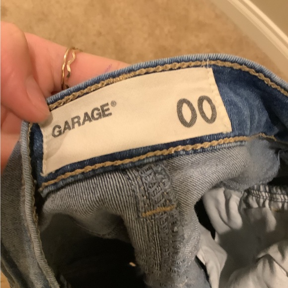 Long, small waist jeans - Picture 3 of 3